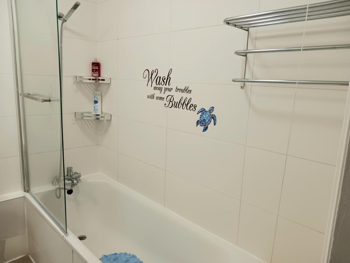 Home Away From Home Лондон Екстер'єр фото
